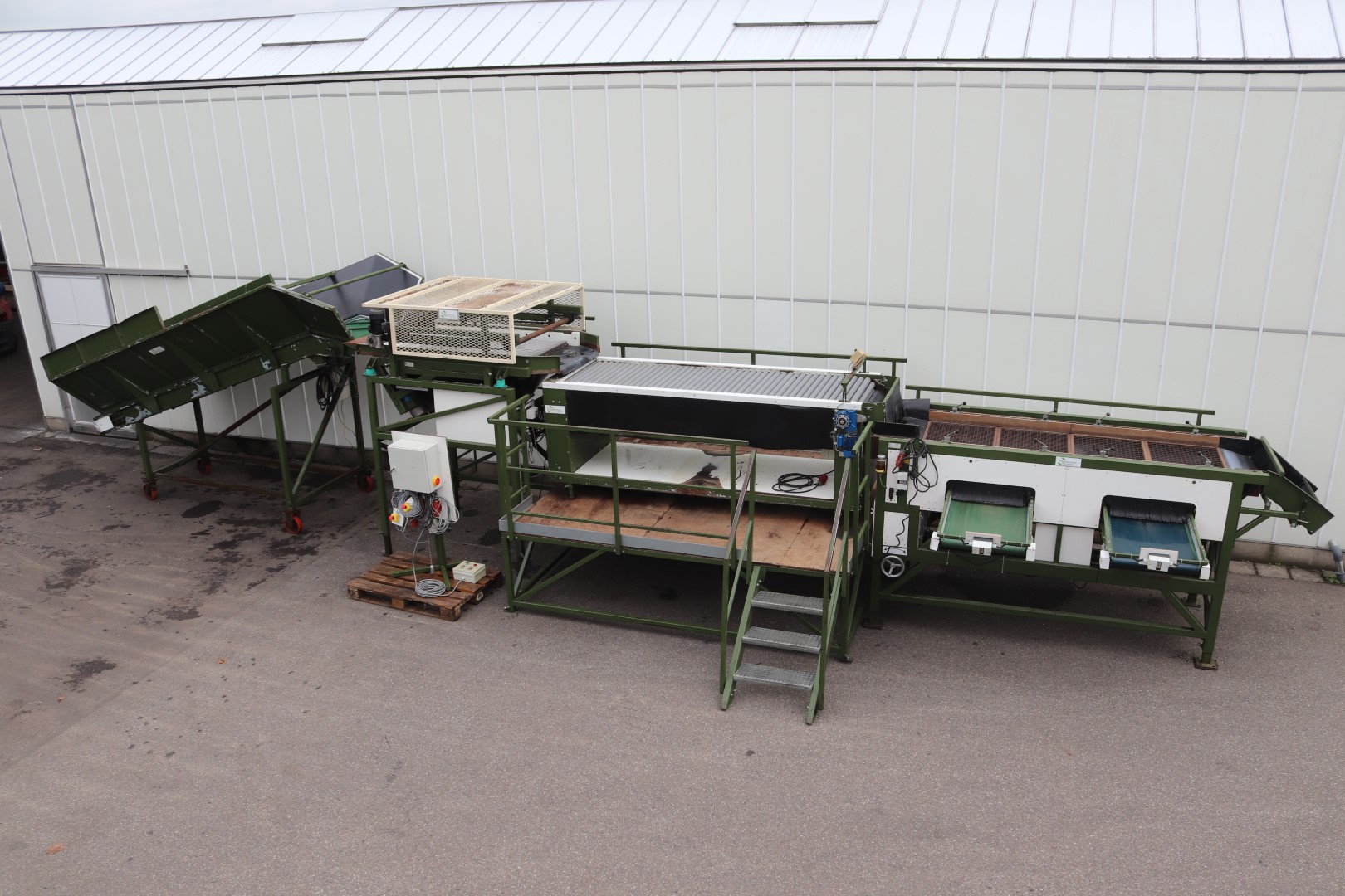 Schouten sorting line for brussel sprouts