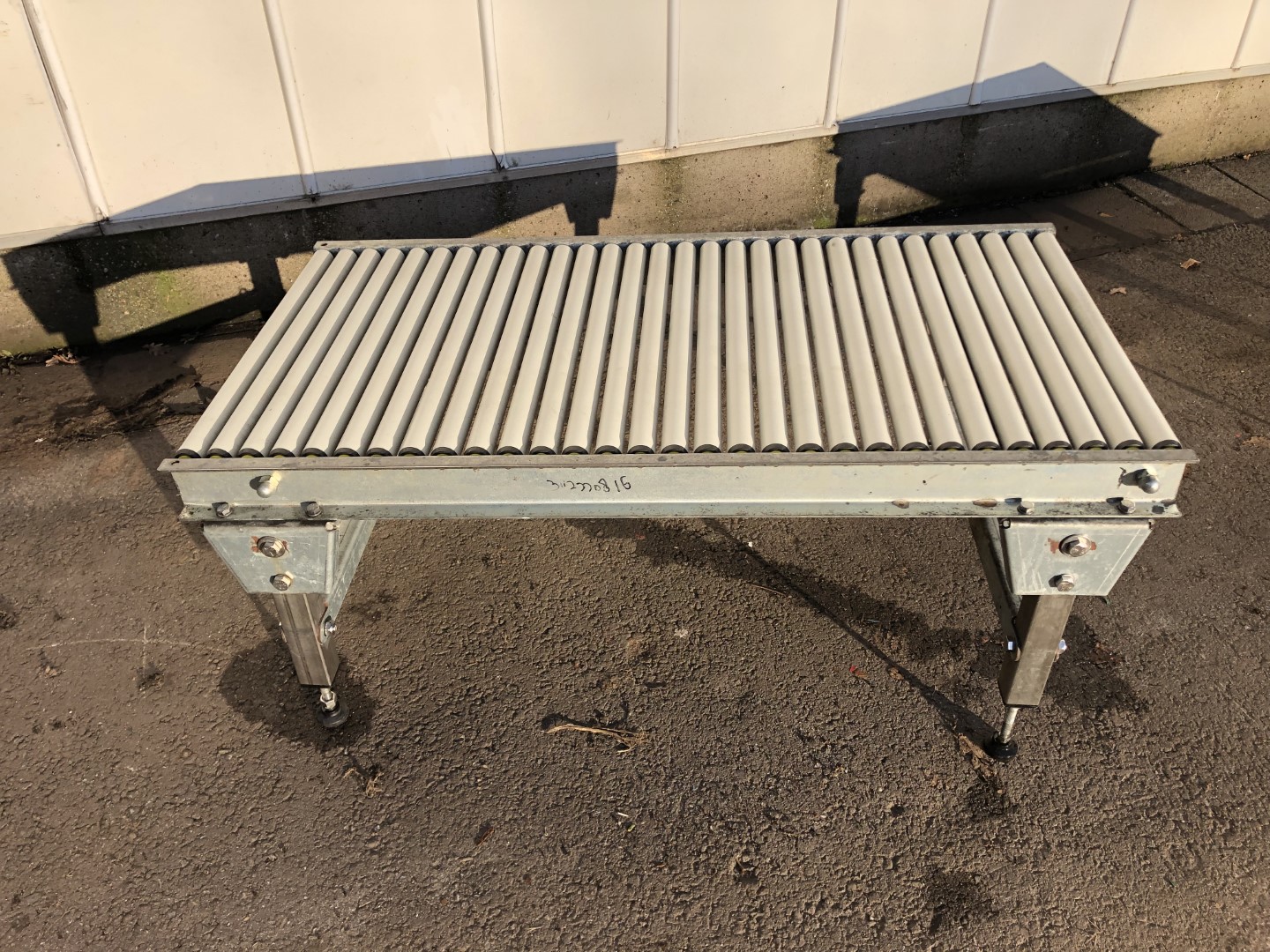 Роликовый конвейер 105х50 см