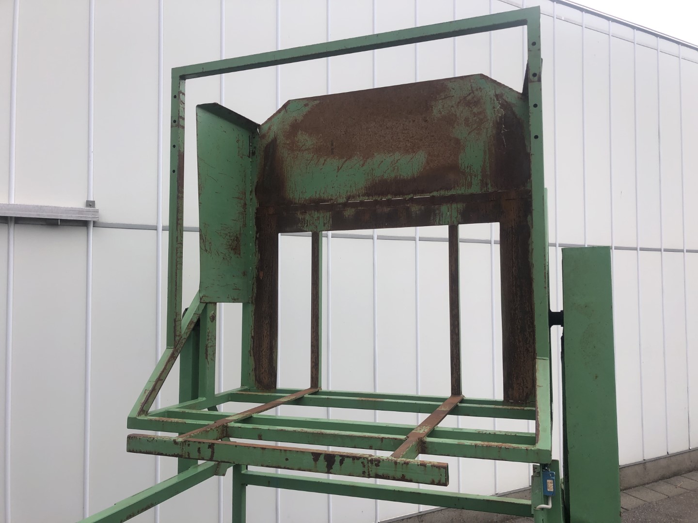 Schneider 130 �������������� �����������