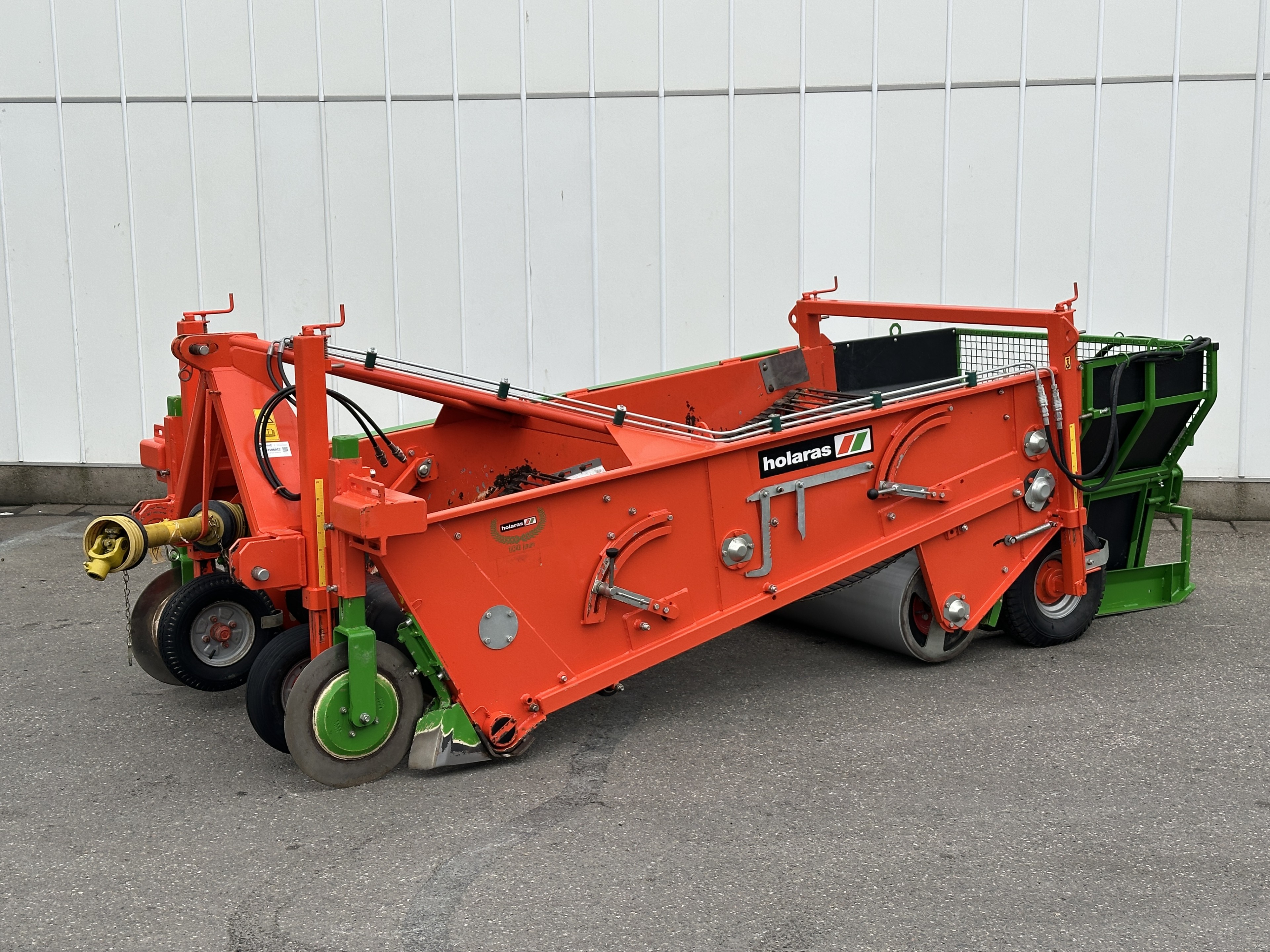 Holaras UR-135-HZ-SR Лукоуборочный комбайн