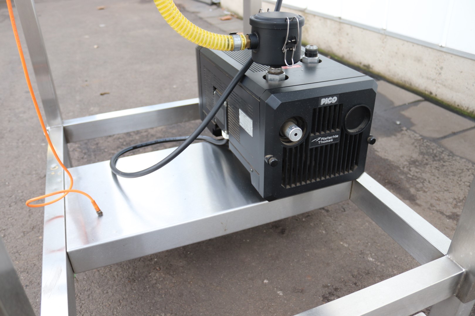 Drr pneumatic dispenser