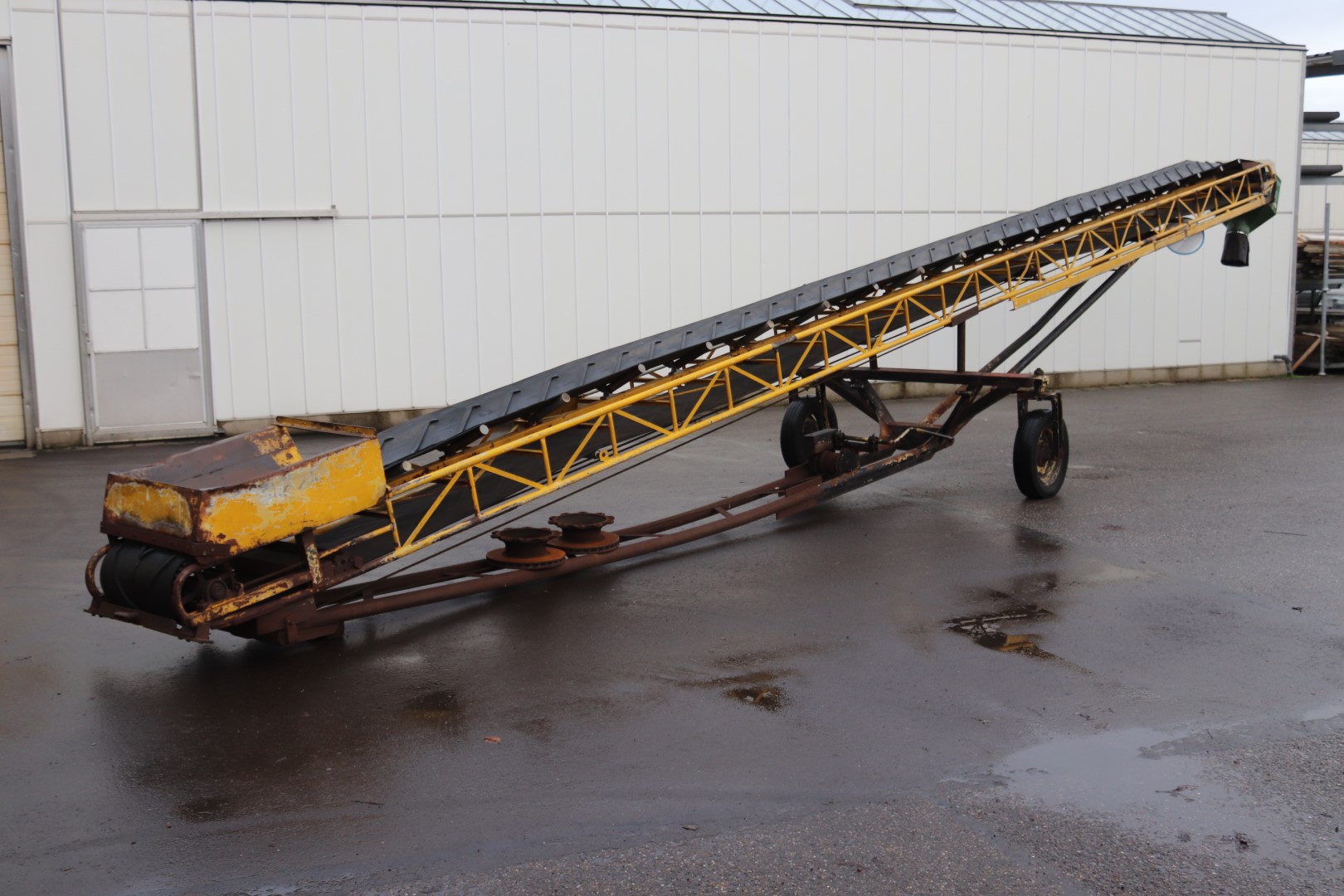 Beerepoot Elevator conveyor 13,3 meter