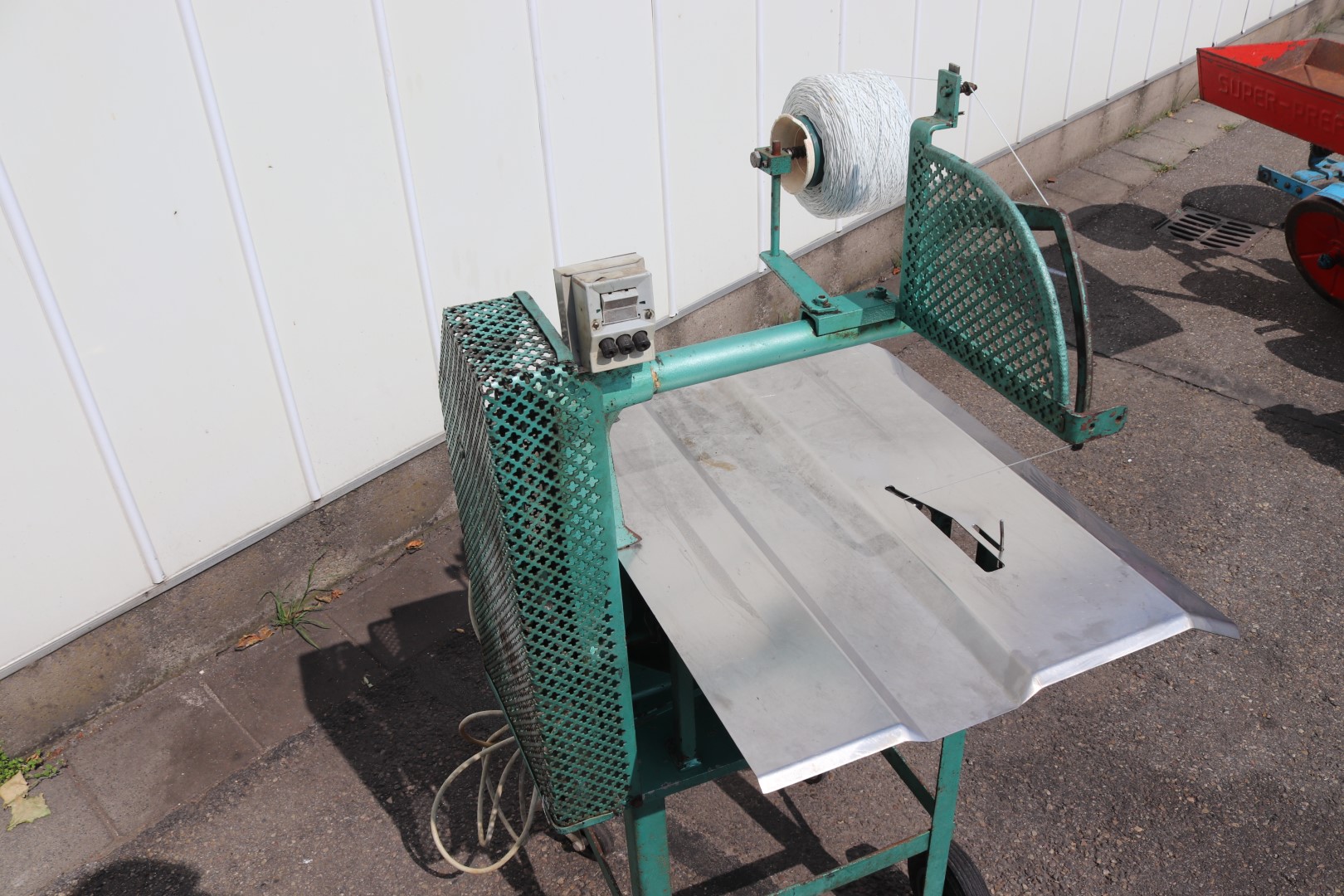Olimex BKE binding machine for flowers