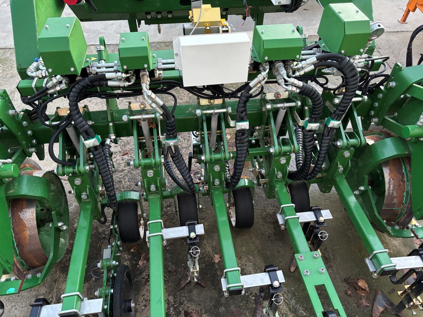 Garford Robocrop Машина для прополки с видеонаблюдением для механической борьбы с сорняками