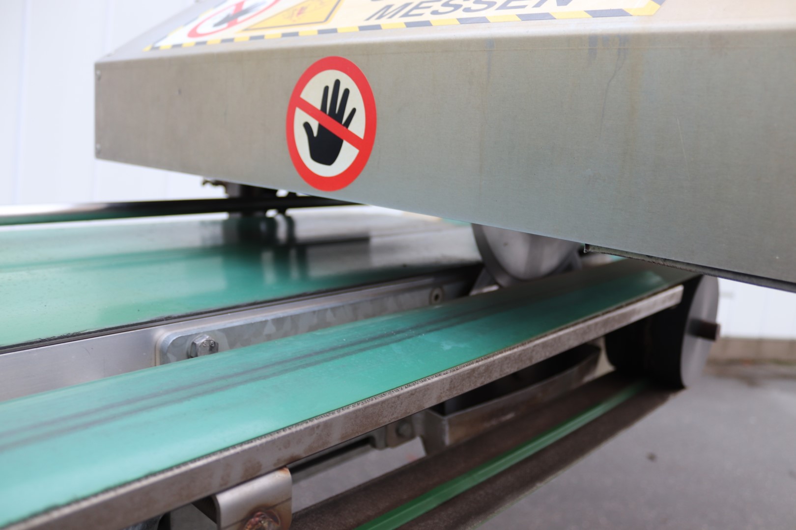 Van den Beucken aluminium harvesting conveyor