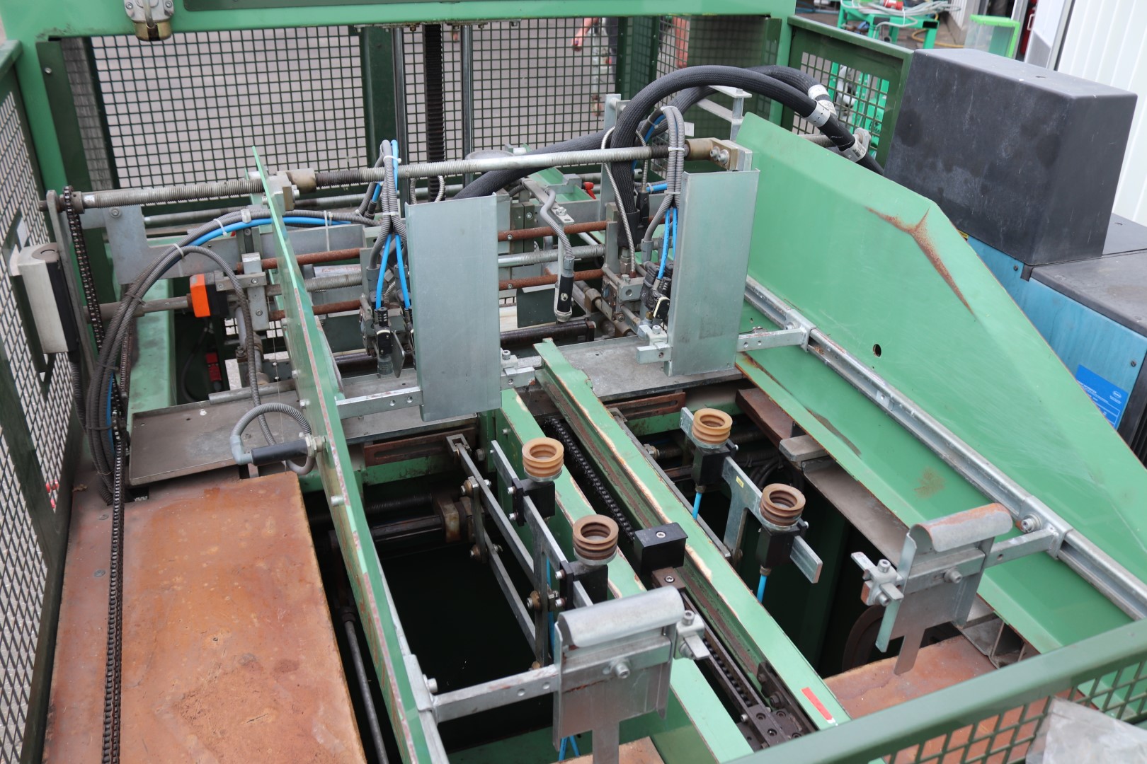 Boix FB-20 box folding machine