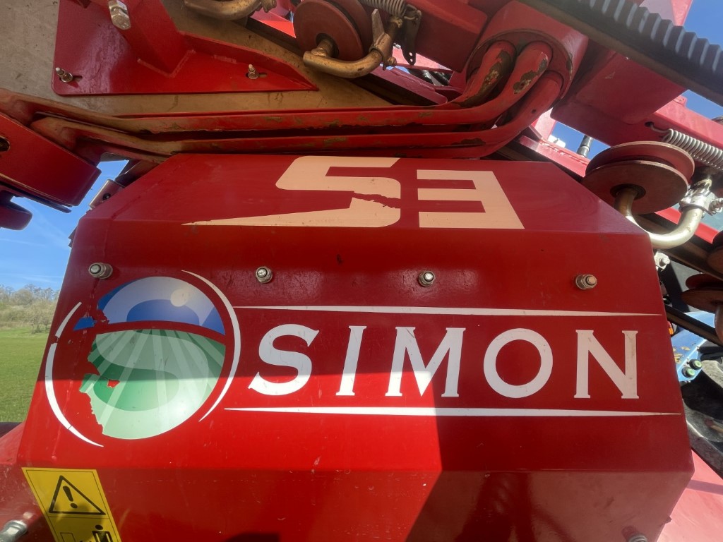 Simon S3B Морковоуборочный комбайн навесной, однорядный с бункером