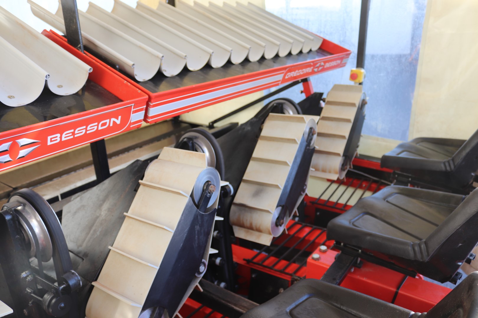 Gregoire Besson CEMAG 934-4RGS �����a ��� ������� ����-����� 4 ����