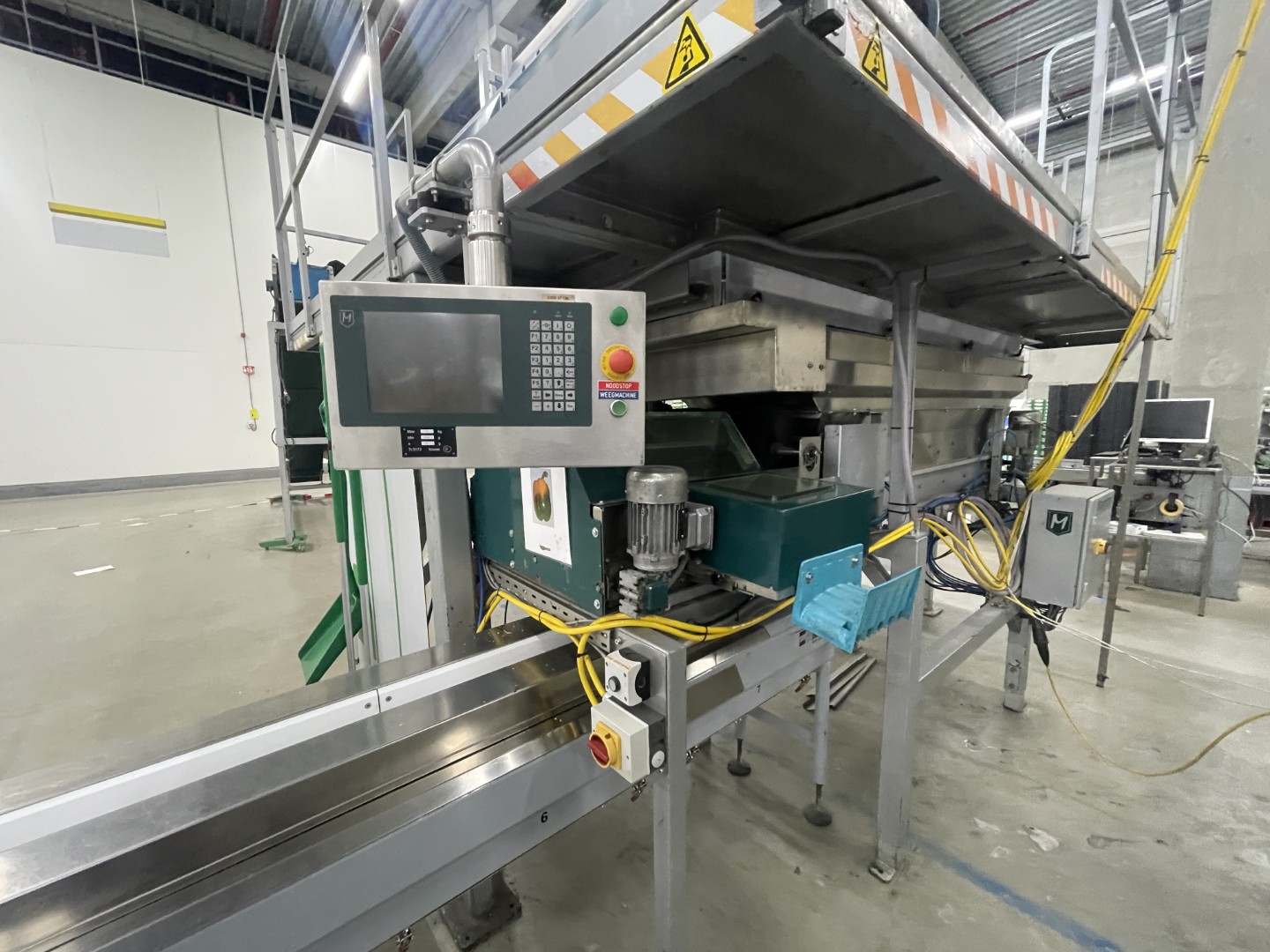 Manter VP16000 Весовой дозатор с 3 подъемниками и дозировочными конвейерами