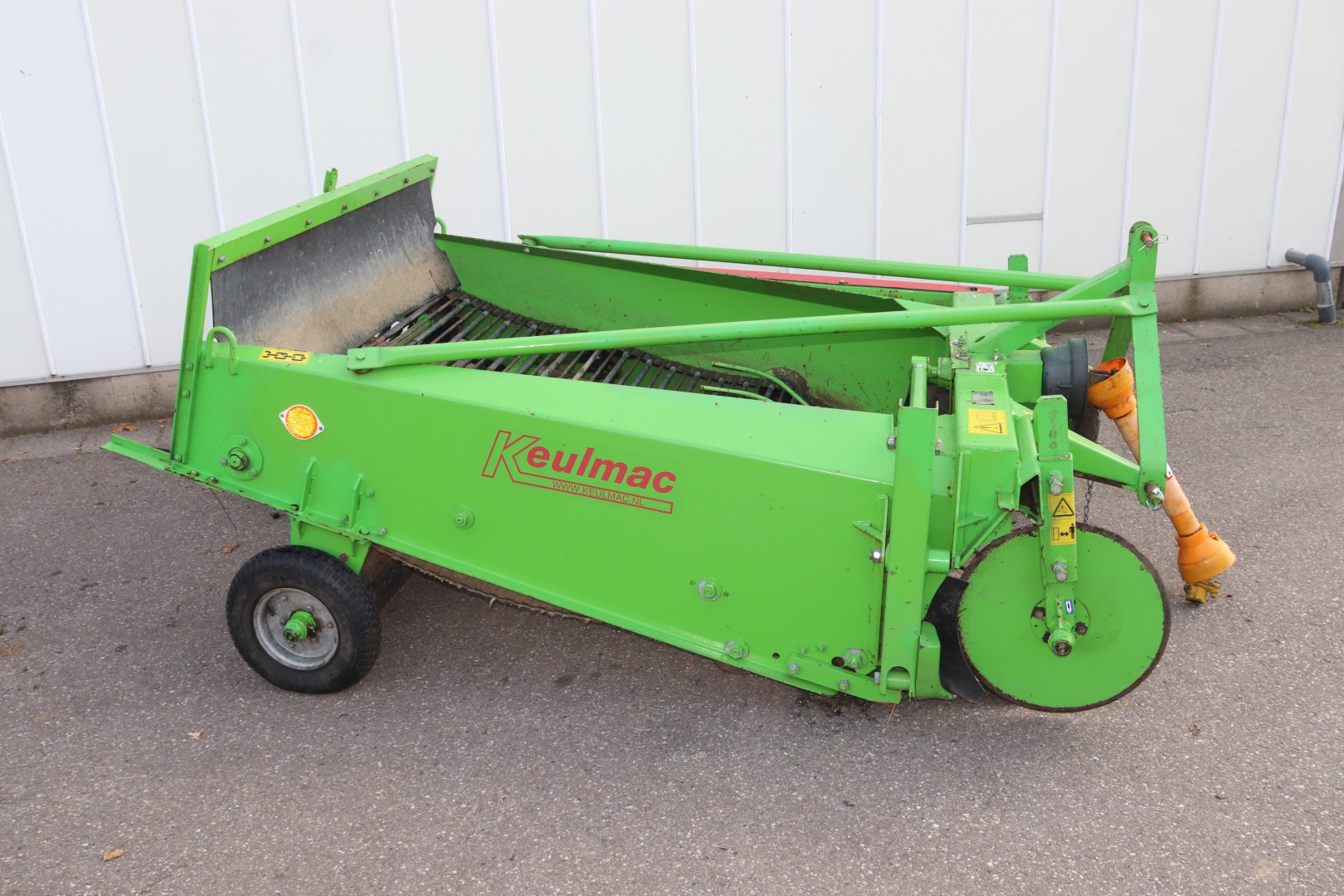 Keulmac 2 row windrower for potatoes