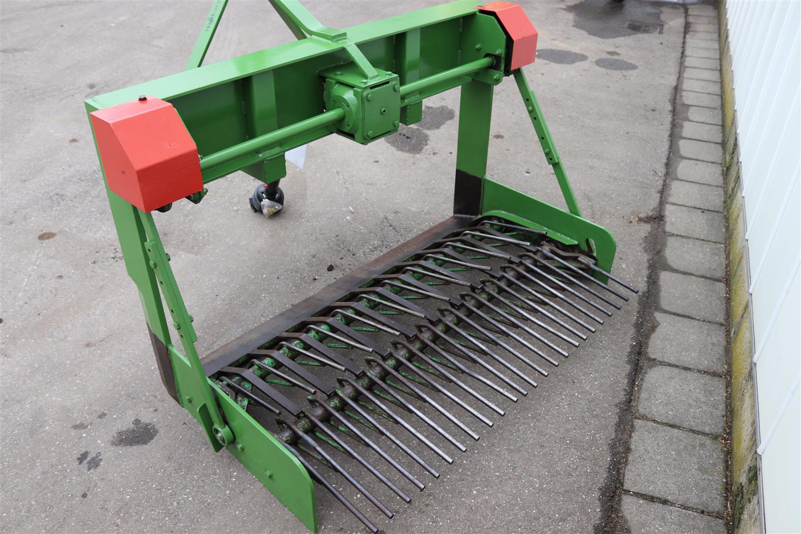 Basrijs bedlifter 150 см двойной шейкер
