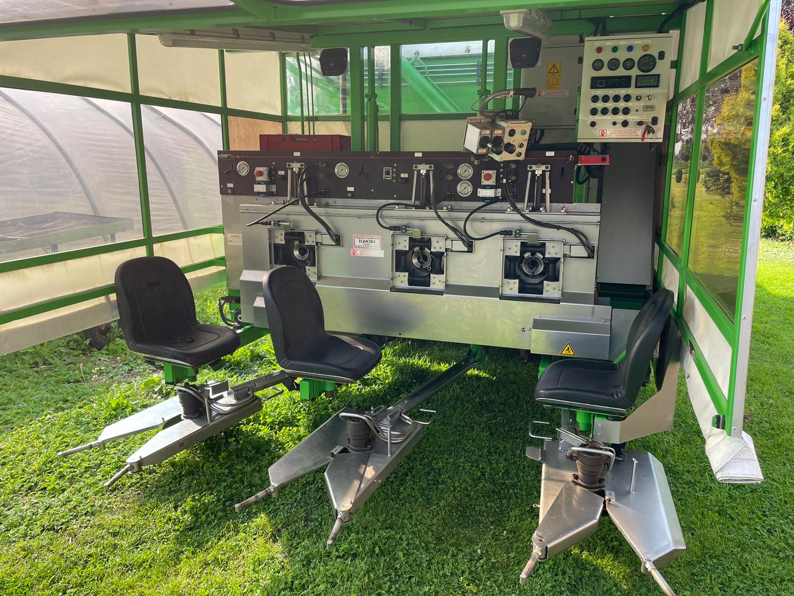 Tumoba SP3 harvester for Brussels sprouts with 3 rows
