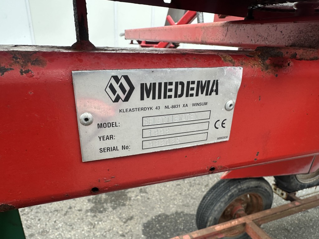 Miedema Передвижная картофелесортировка с транспортным прицепом