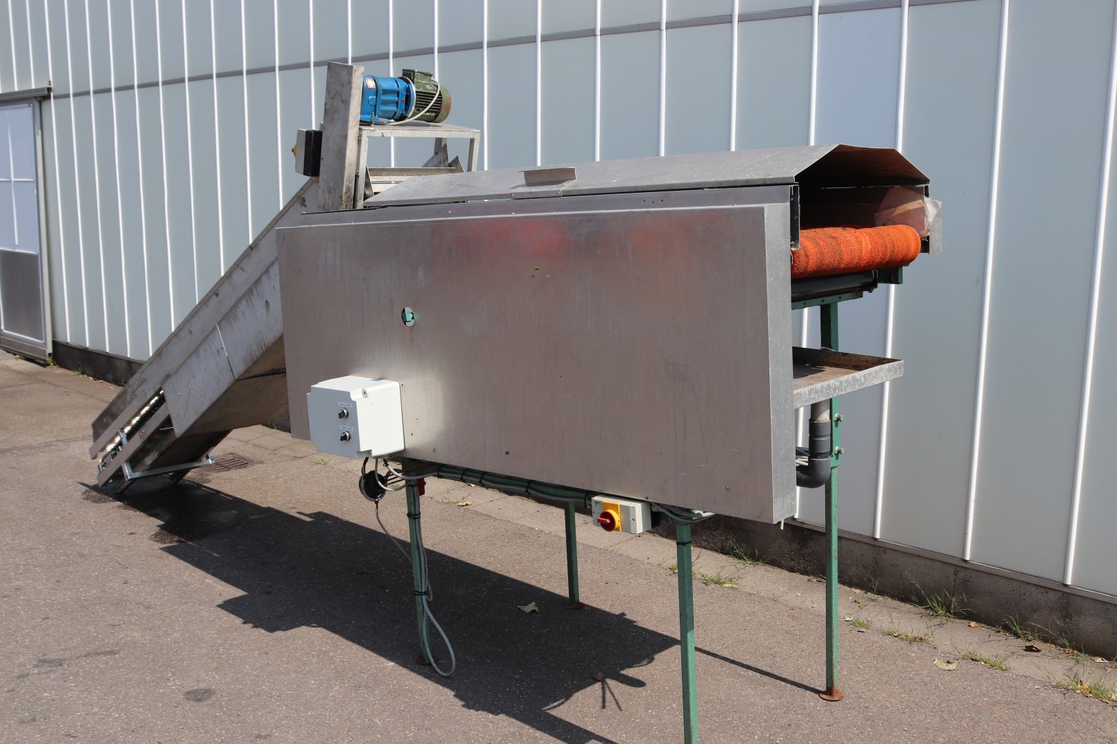 Buitendijk & Slaman (B&S) dryer for tomatoes with aluminium elevator