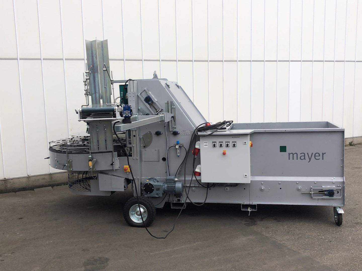 Горшечная машина Mayer 2400