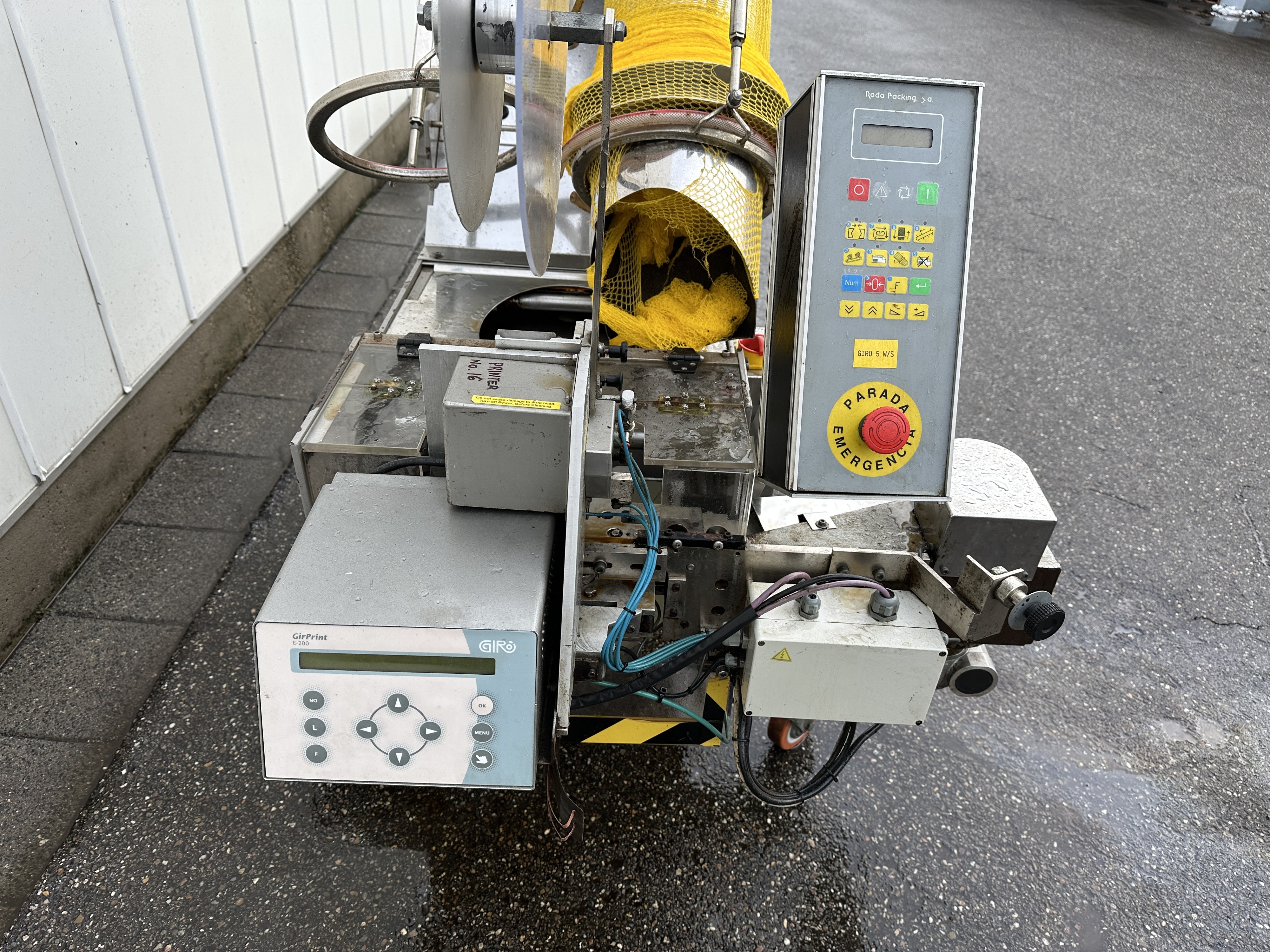 Giro CA-9 ������ ��� �������� � ����� � �������������� ���������