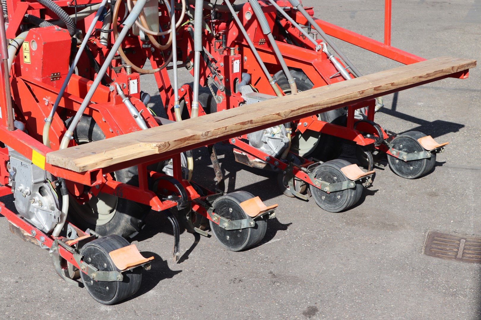 Сеялка пневматическая Agricola SN2-130