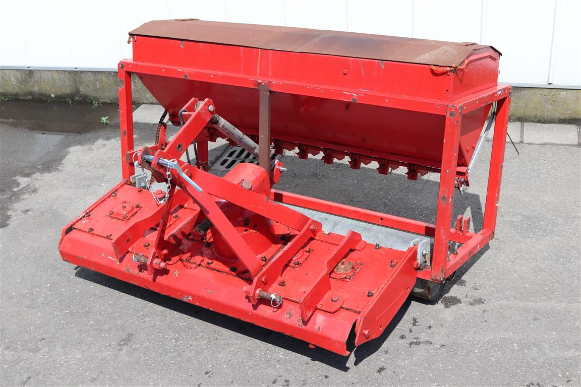 ����������� ������ Lely 135 �� � �������
