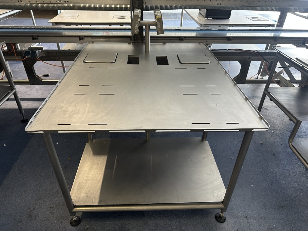 Martin Stolze Combi conveyor Производственная и упаковочная линия с 8 рабочими столами Marco с весами