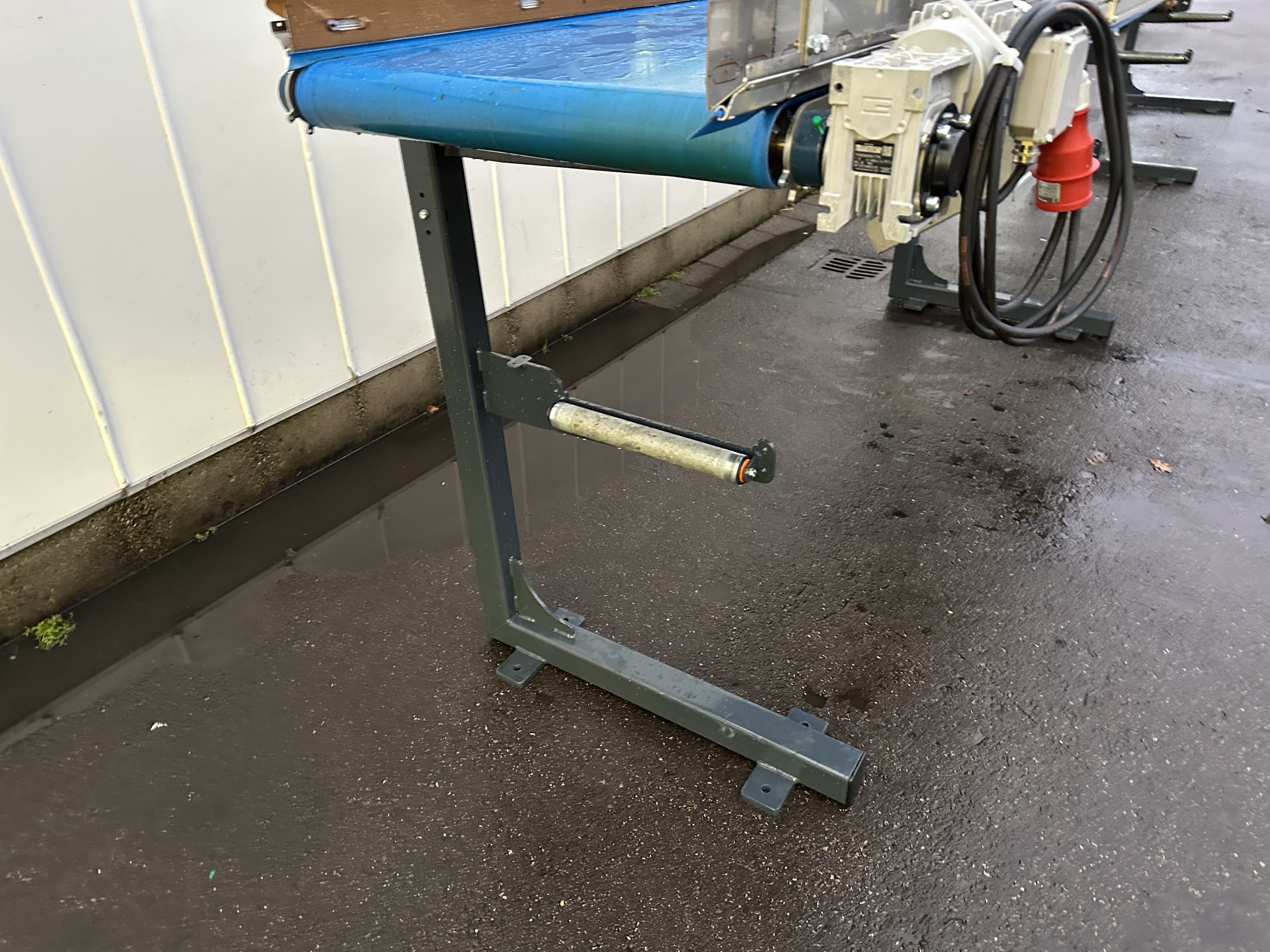 �������� 905 � 70 ��