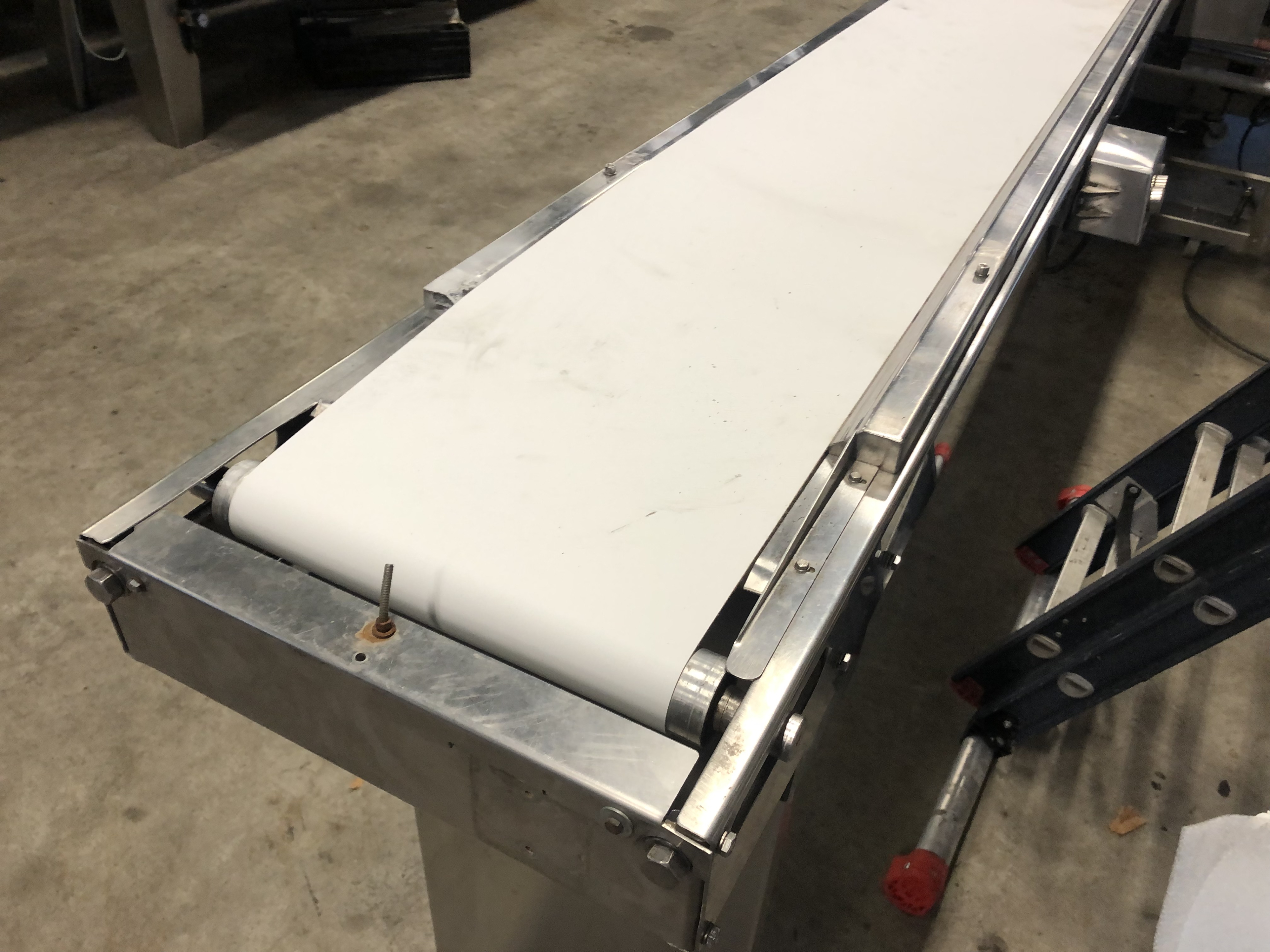 ����������� ������ Ulma PV-350 � �������������� ��������