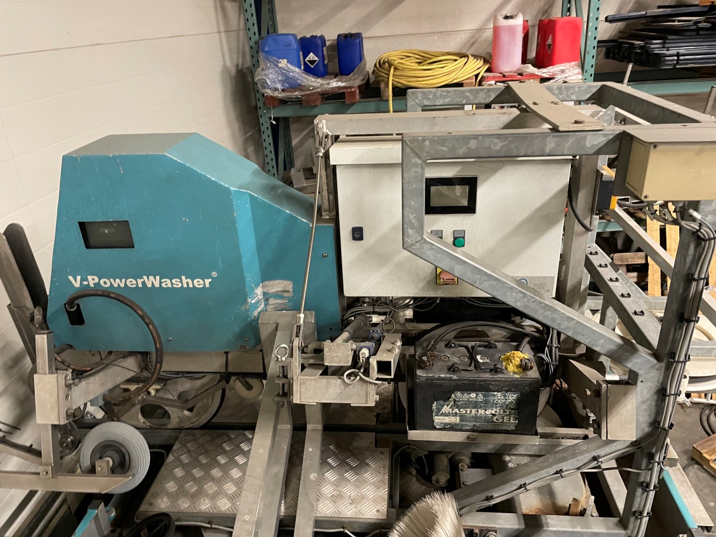 Cox V-PowerWasher greenhouse roof washing machine with aerial platform