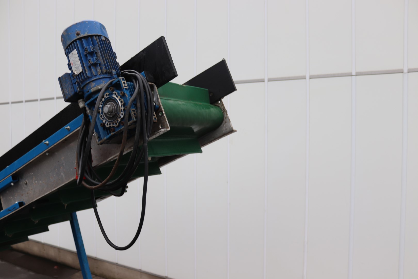 Roopack elevating conveyor 450 x 45 cm