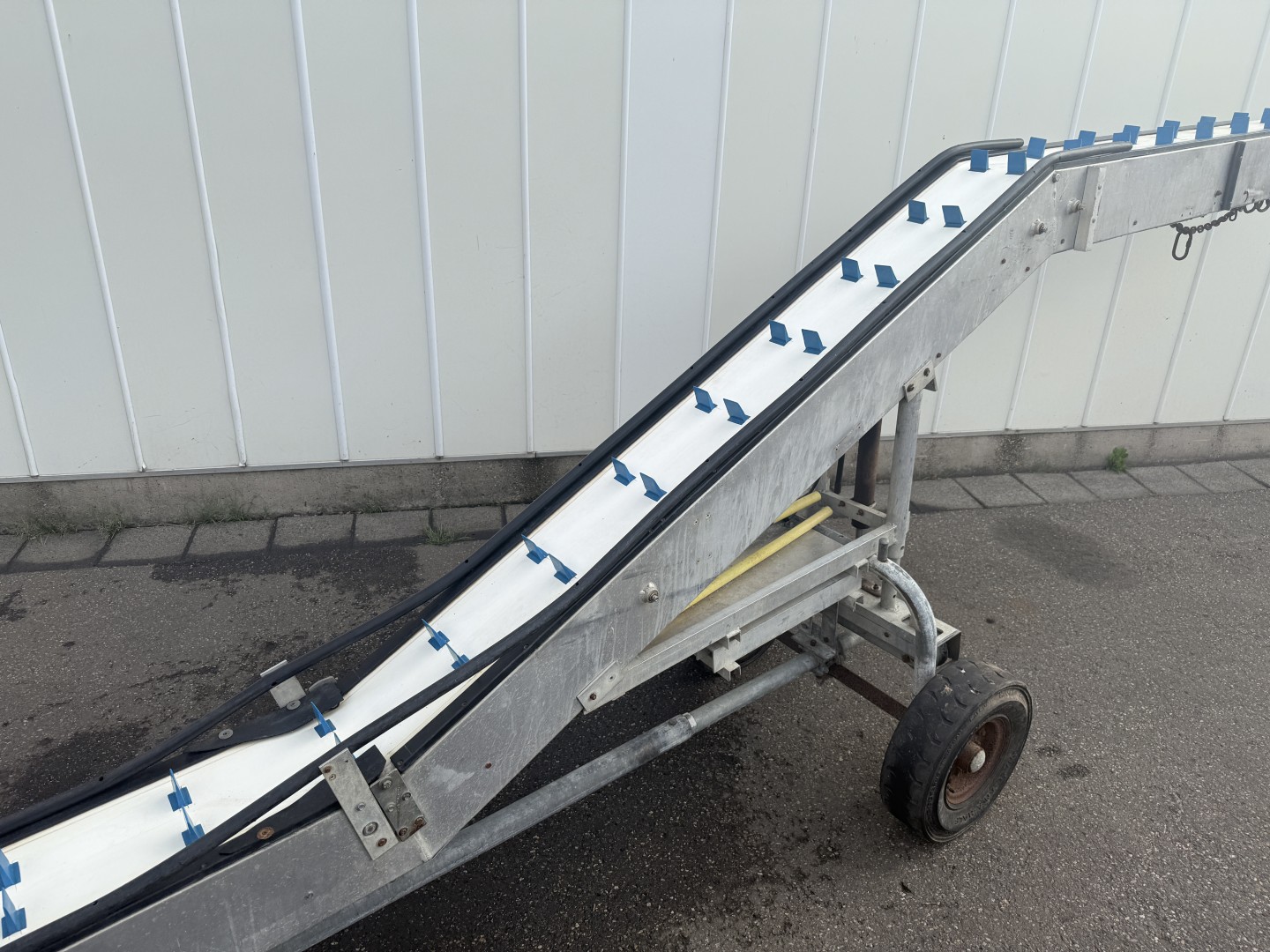 Beets SP2/750/27 Уборочный конвейер 750 x 27 см