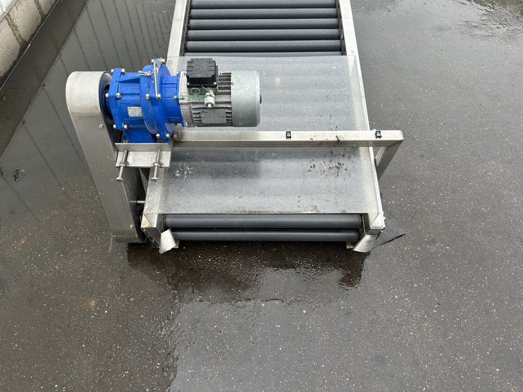 SADO 100 cm роликовый инспекционный конвейер для извлечения фруктов из воды 370 x 70 см