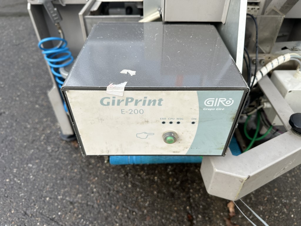 Giro CA-10 ������ ��� �������� � ����� � �������������� ���������