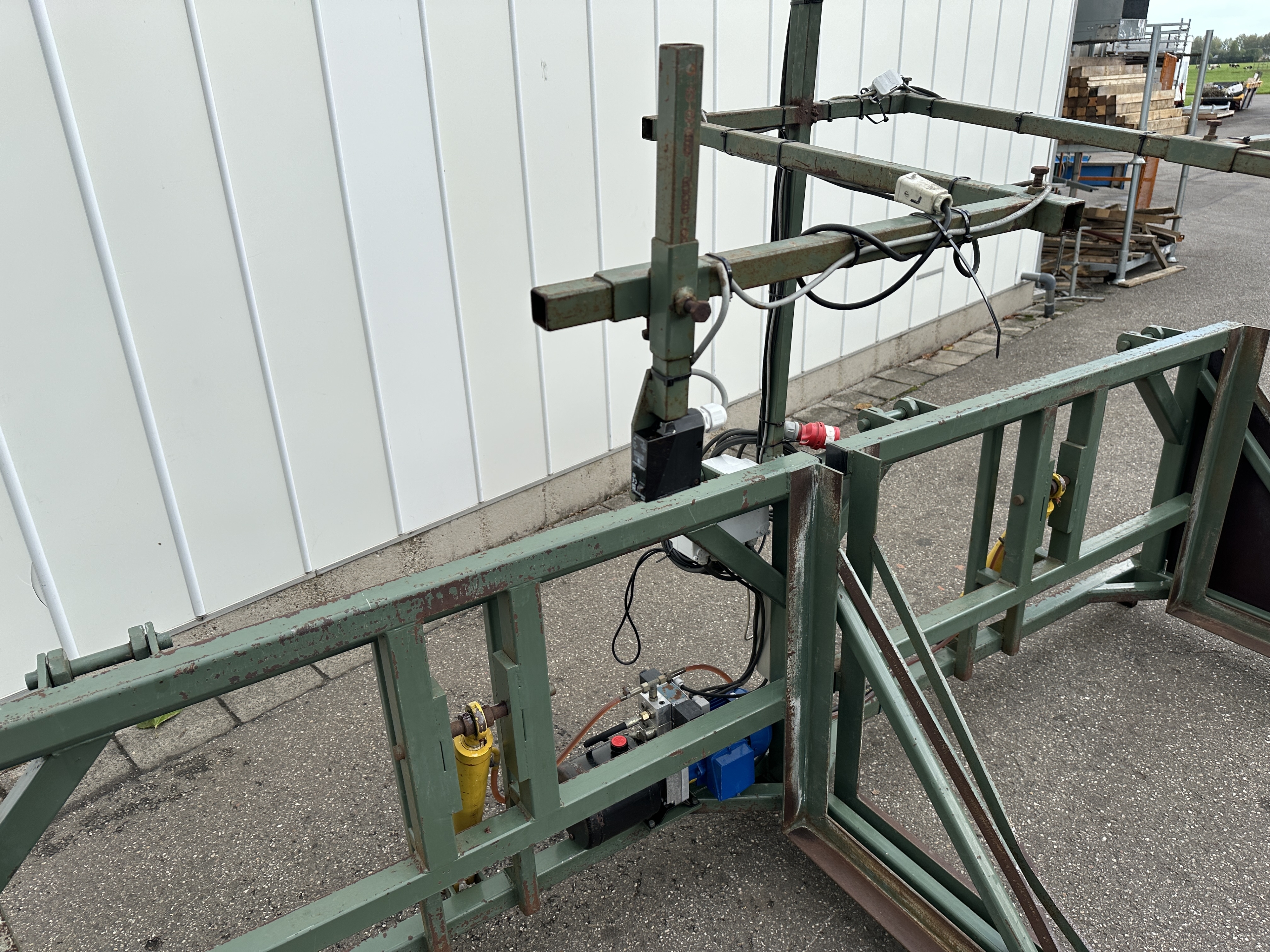 Compas 150 cm Наполнитель контейнеров наклонное ярмо