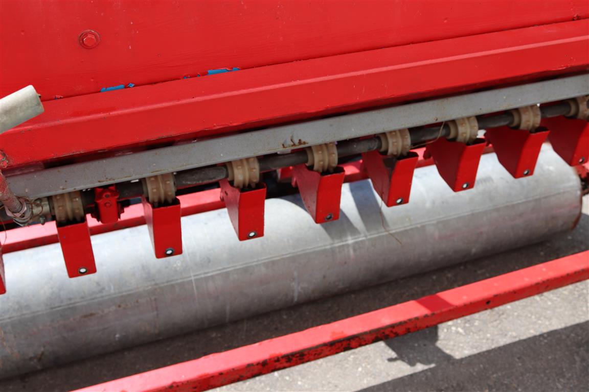 ����������� ������ Lely 135 �� � �������