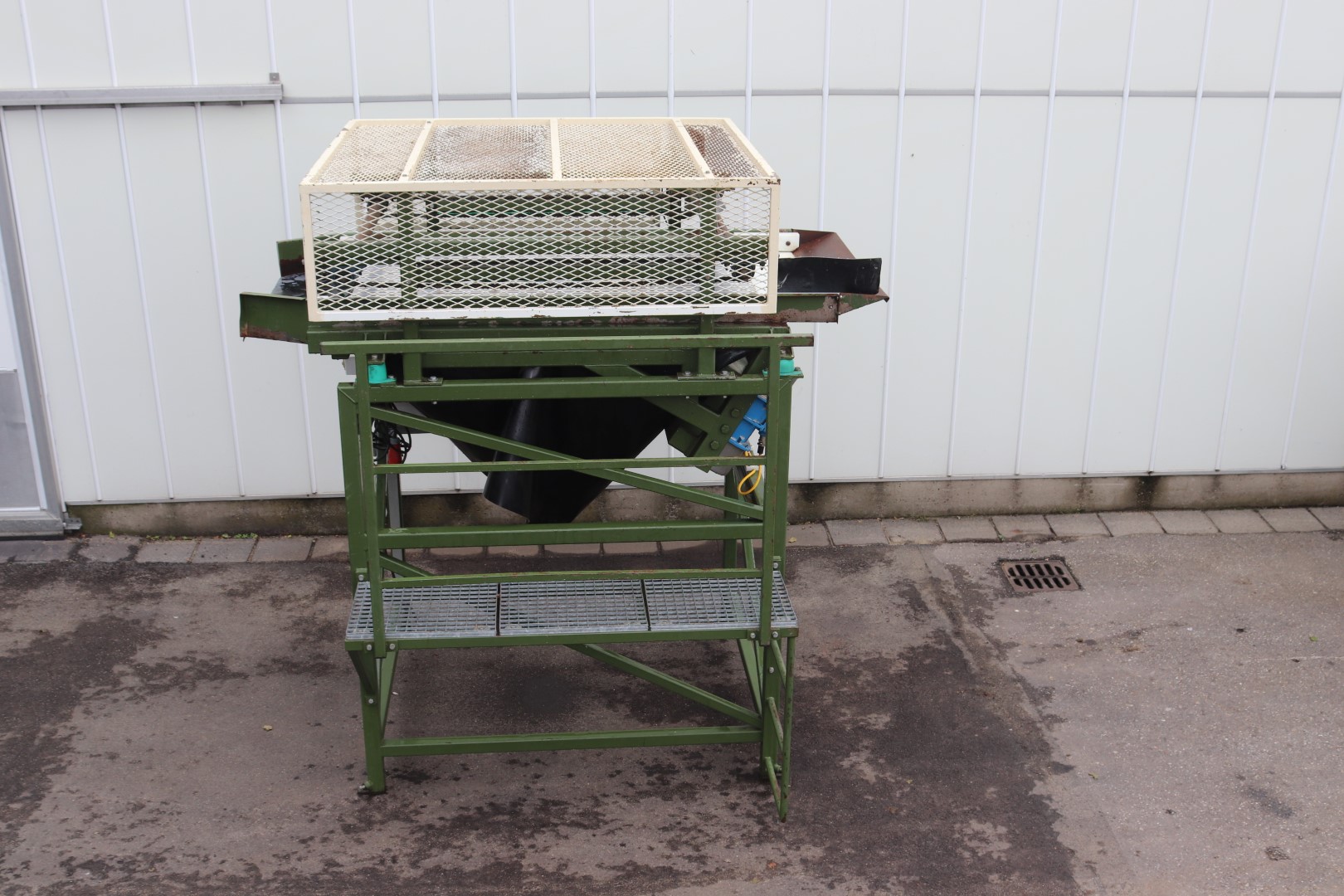 Schouten vibratory pregrader 150 x 100 cm