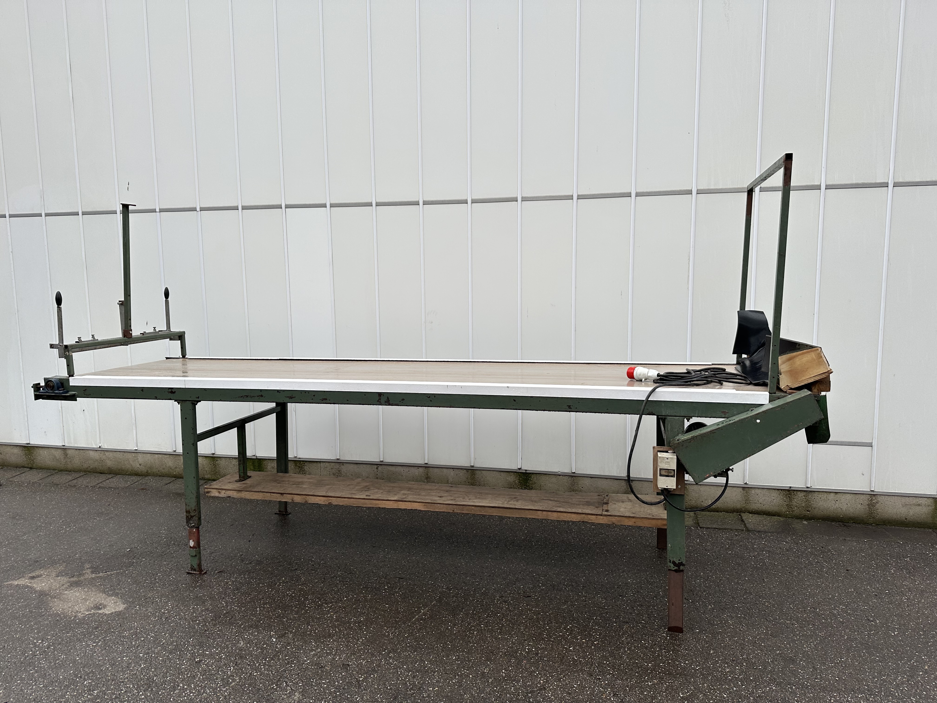 Инспекционный конвейер Compas 405 x 100 см