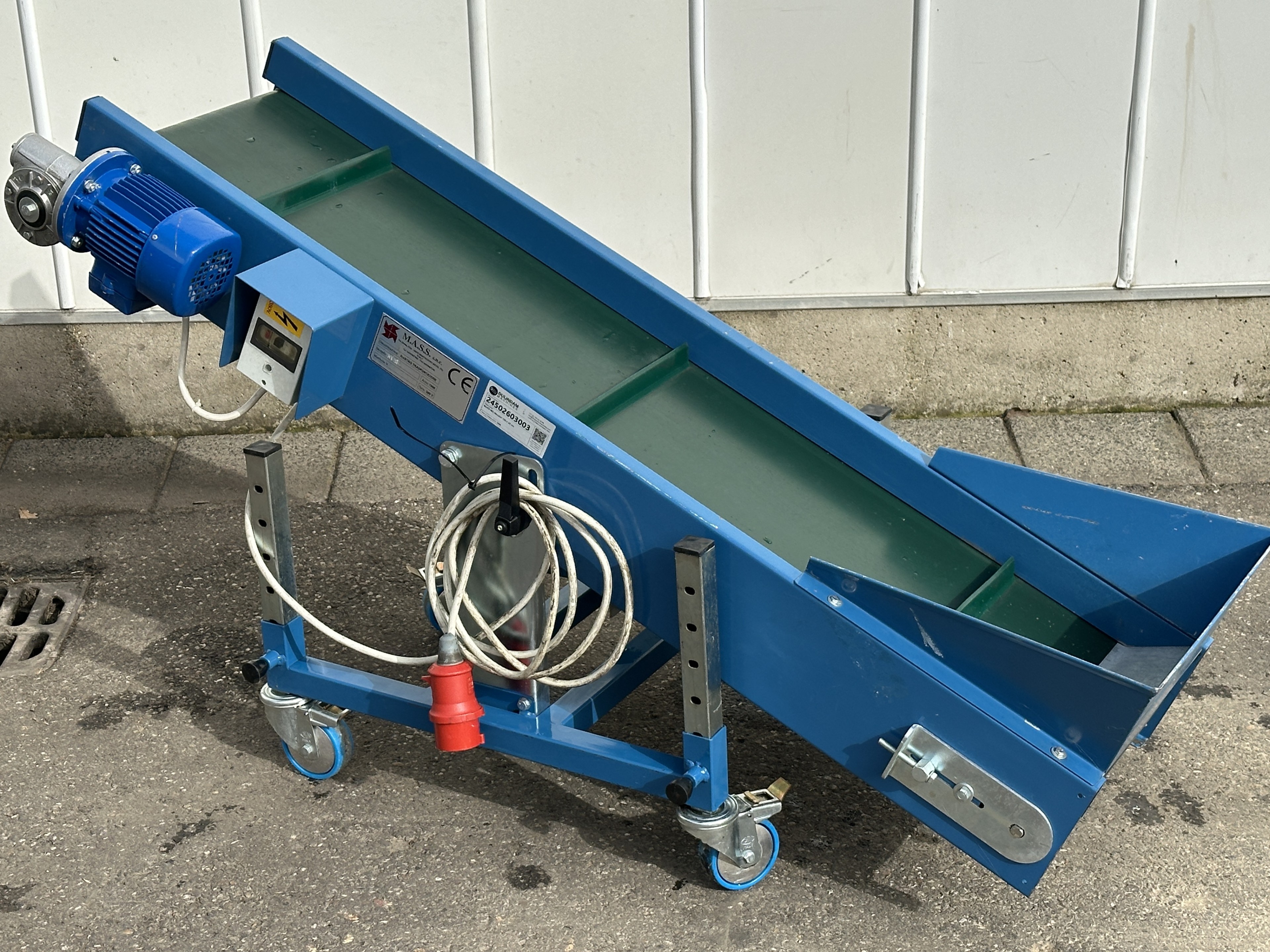 MASS NI2 Элеваторный конвейер 150 x 35 см