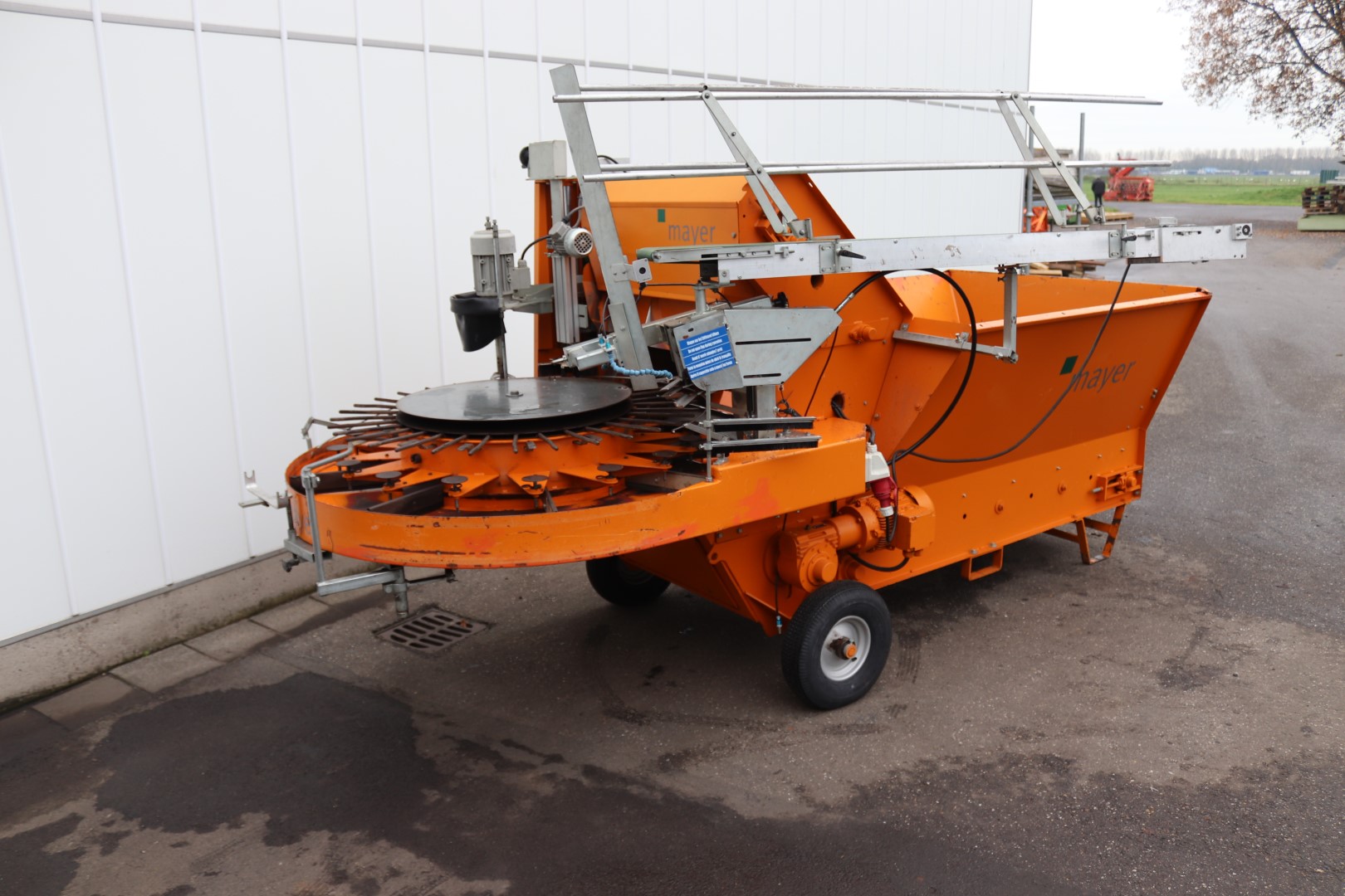 Mayer 1010 potting machine