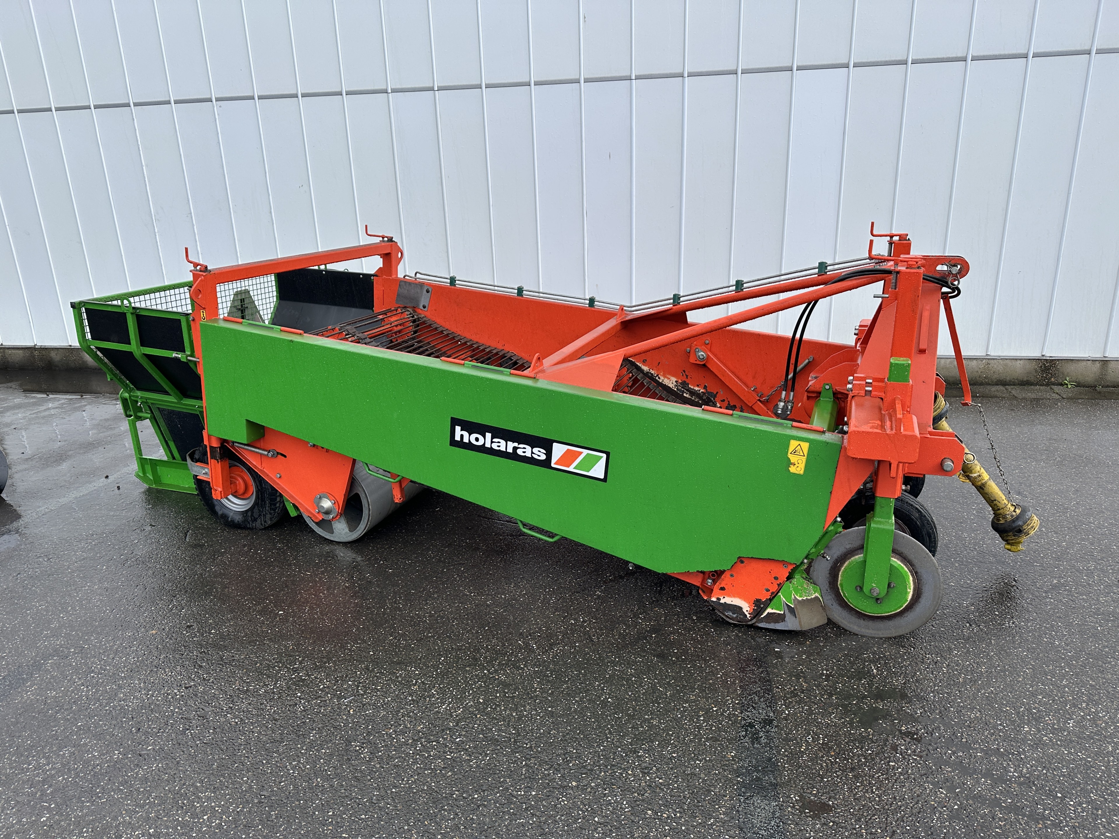 Holaras UR-135-HZ-SR Лукоуборочный комбайн