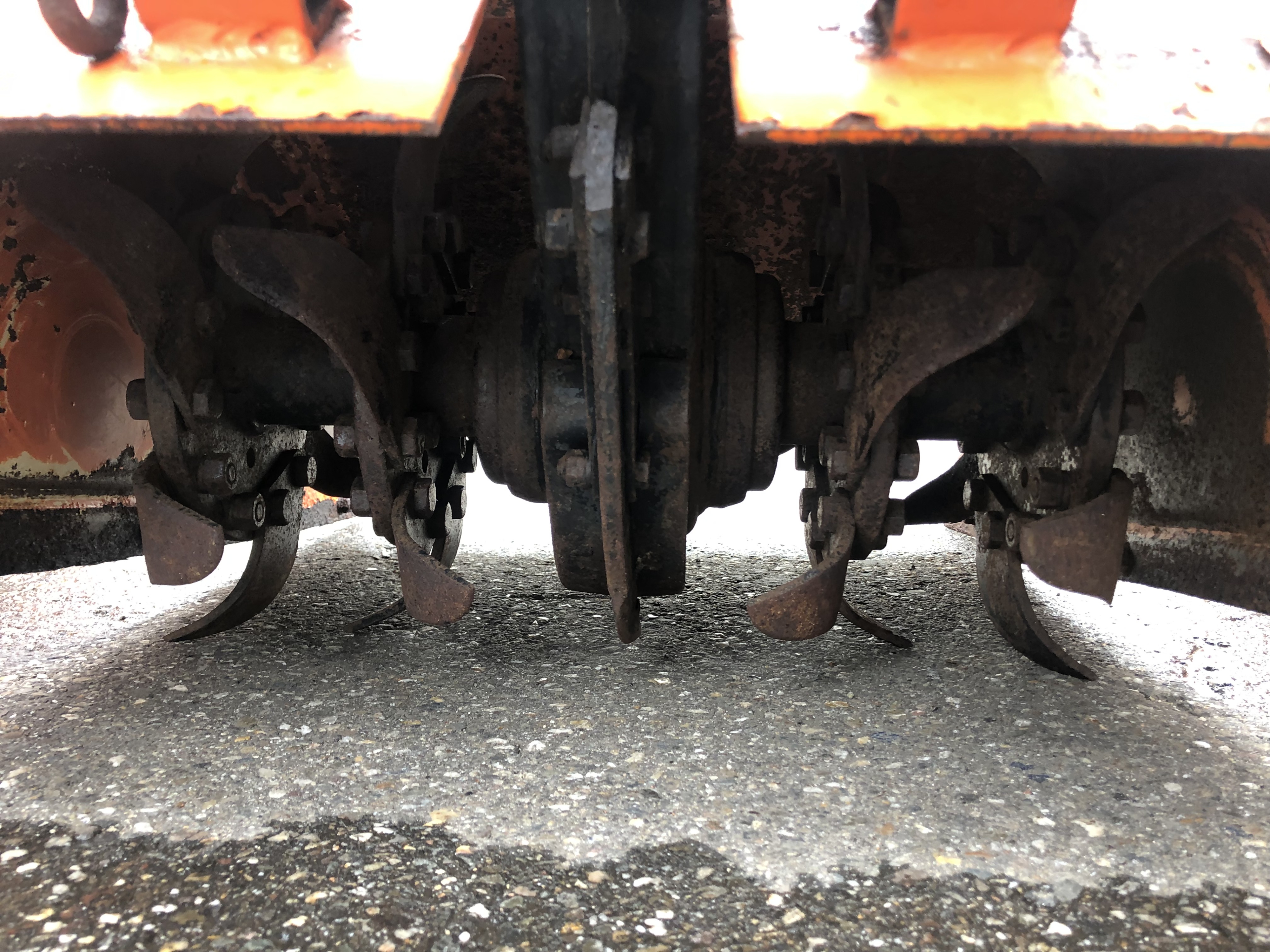 Pegoraro Interrow ����������� � 4 ������ � 5 ����������.