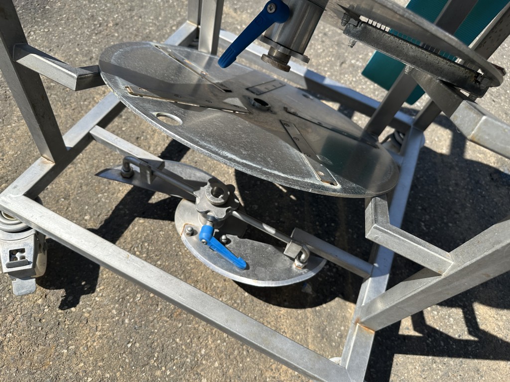 Kronen GS10 Резательная машина Со столом для резки из нержавеющей стали