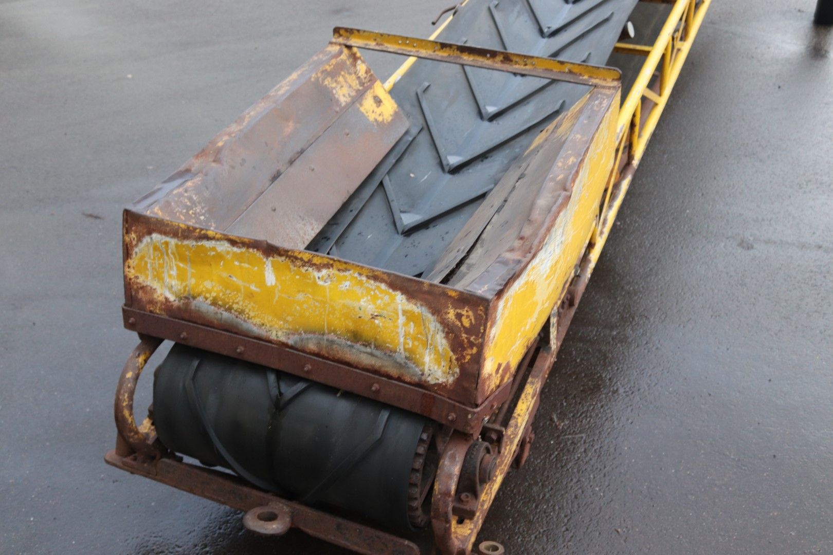 Beerepoot Elevator conveyor 13,3 meter