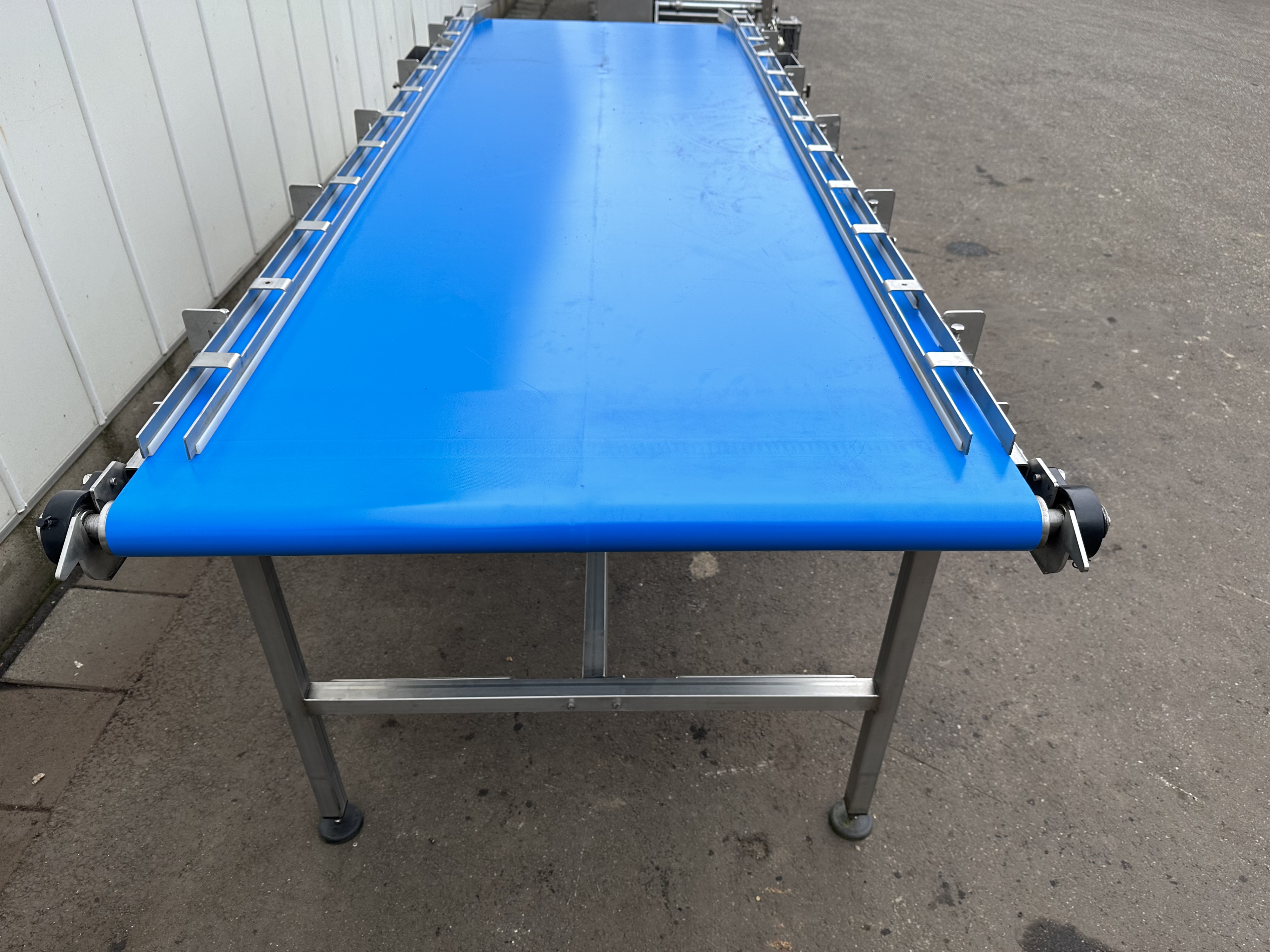Конвейер Arco из нержавеющей стали 280 x 100 см