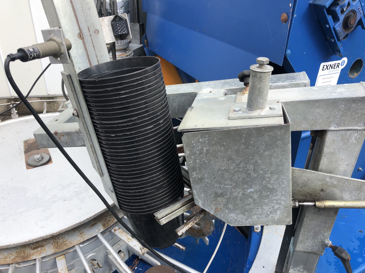 Mayer 1010 potting machine