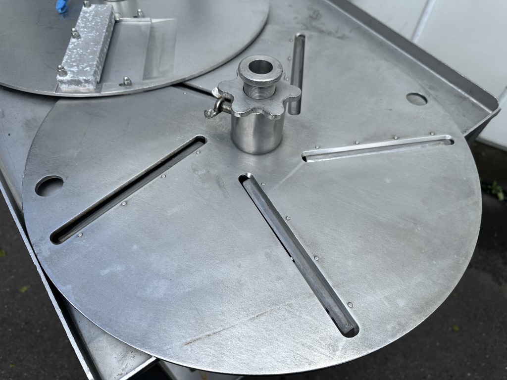 Kronen GS-10 Резательная машина с 5 ножами и тележкой