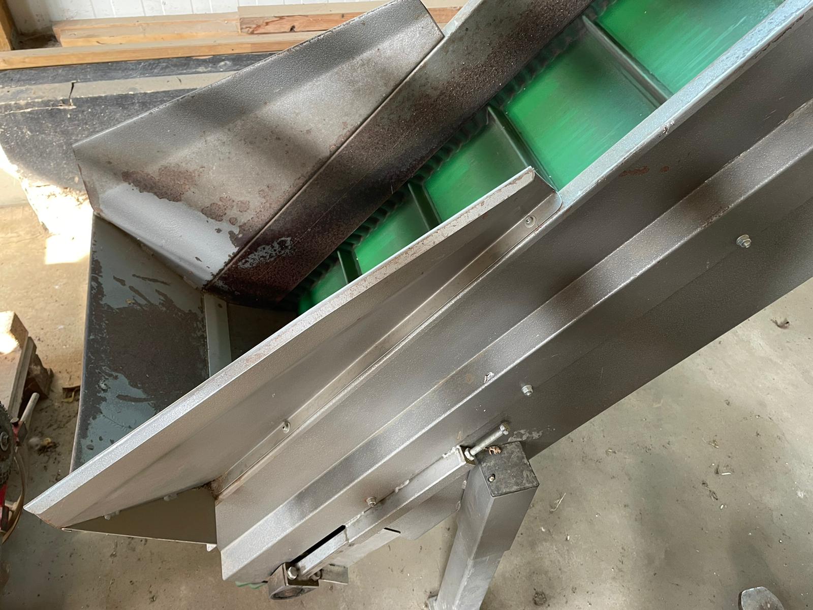 Affeldt weighing machine with C-Pack net clipper