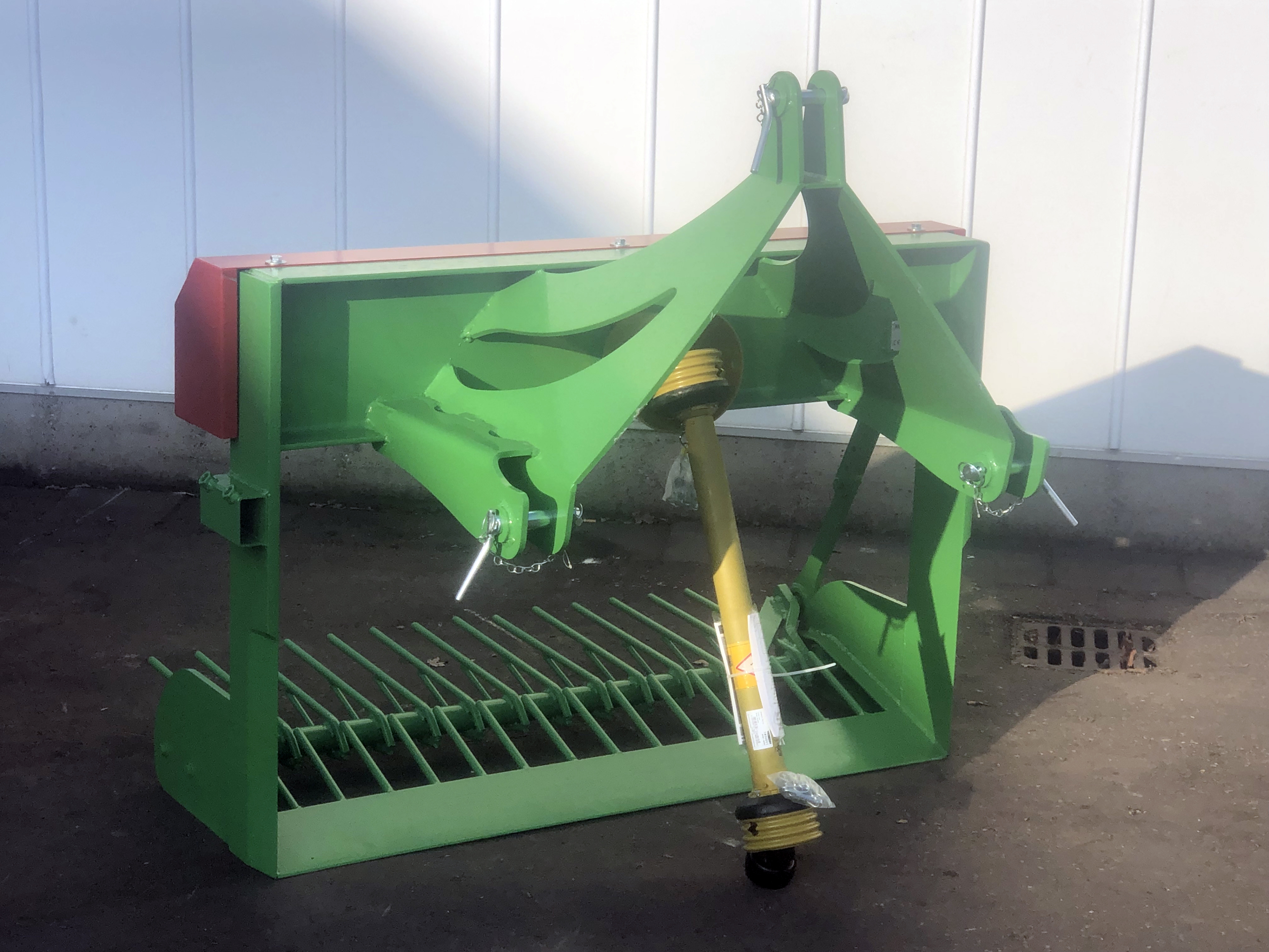 Basrijs 135 cm ������������ ���������� ����a ���������, �����