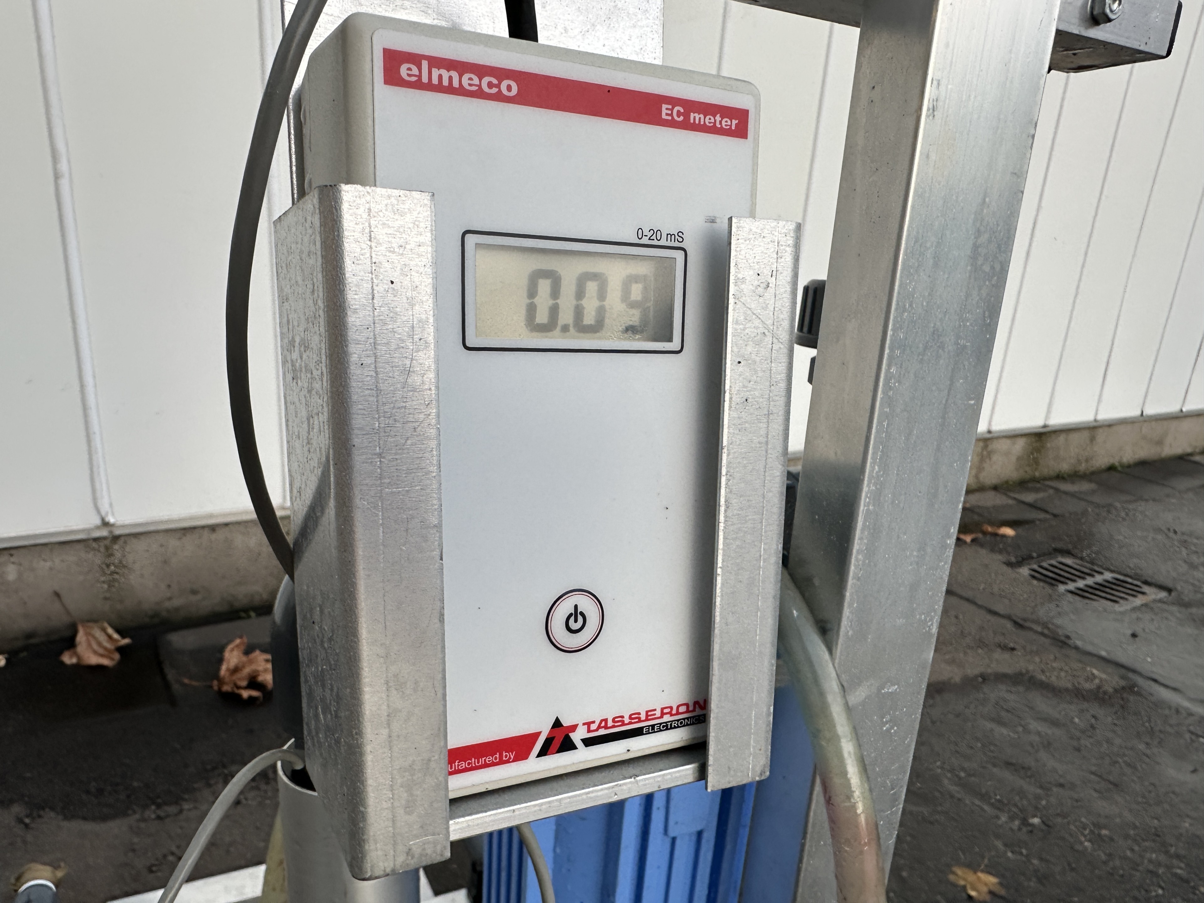 Dosatron D3GL2VF � ����������� EC �� ��������� �������
