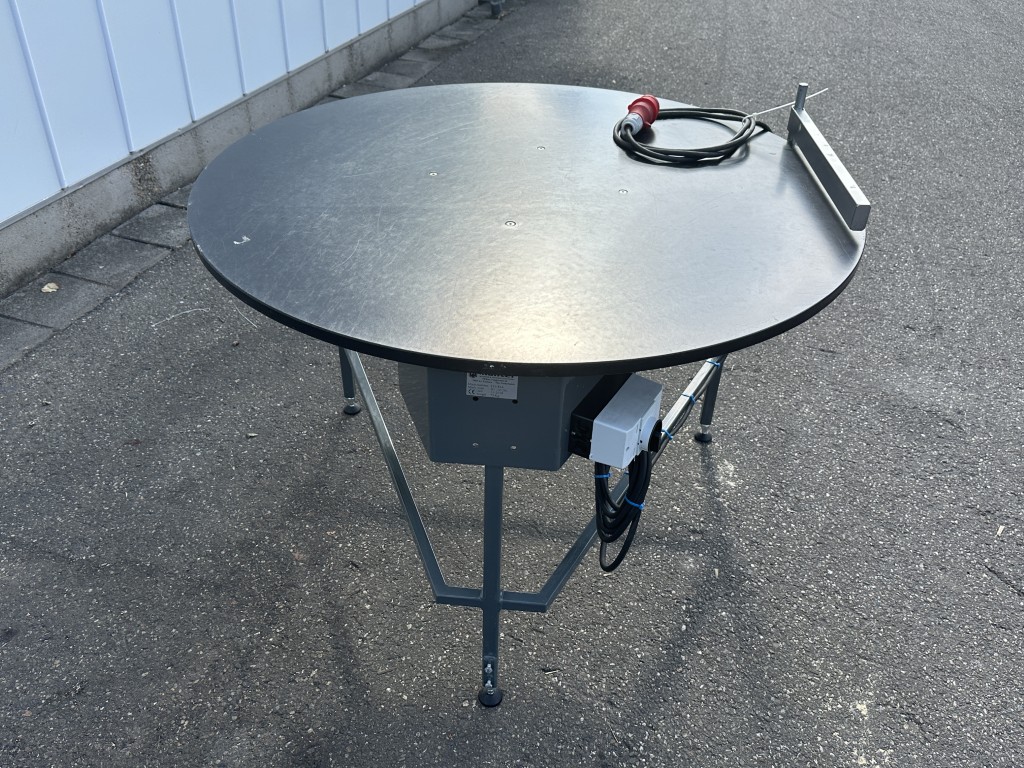 Manter RT 130 DG Поворотные столы 130 см