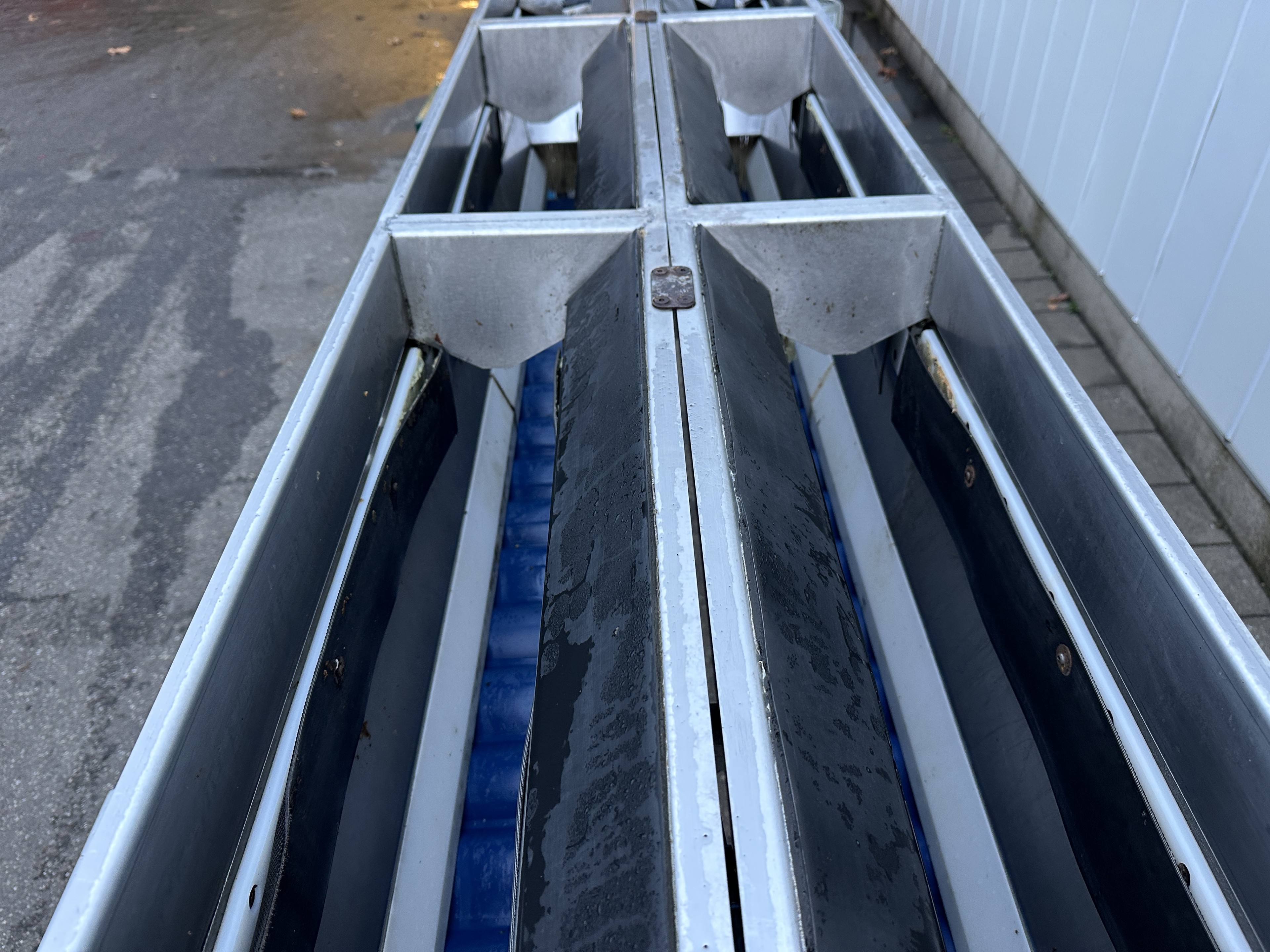 Manter VP16000 Весовой дозатор с 3 подъемниками и дозировочными конвейерами