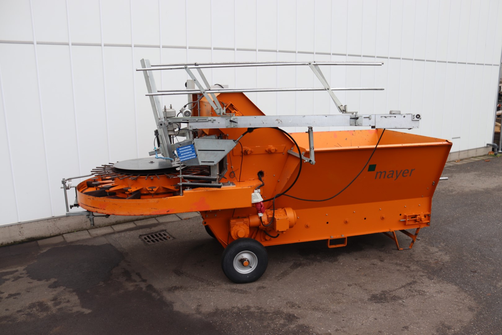 Mayer 1010 potting machine
