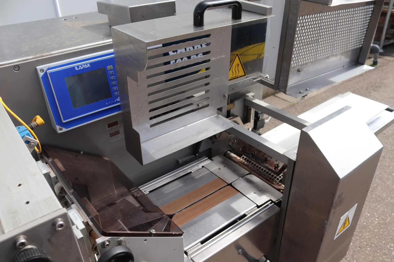 Ilapak Carrera 500 PC flow packaging machine